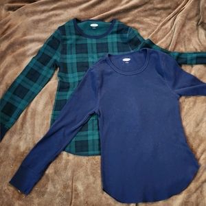 Old Navy Thermal Shirt 2 pair L Blue and Green